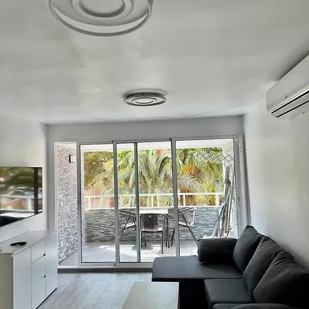Apartment Don Paco 1-linea Playa-piscina-aire Acondicionado-parking